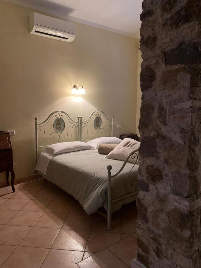 Affittacamere La Torre Di مونتالشينو المظهر الخارجي الصورة